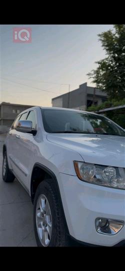 جیپ گراند شیرۆکی